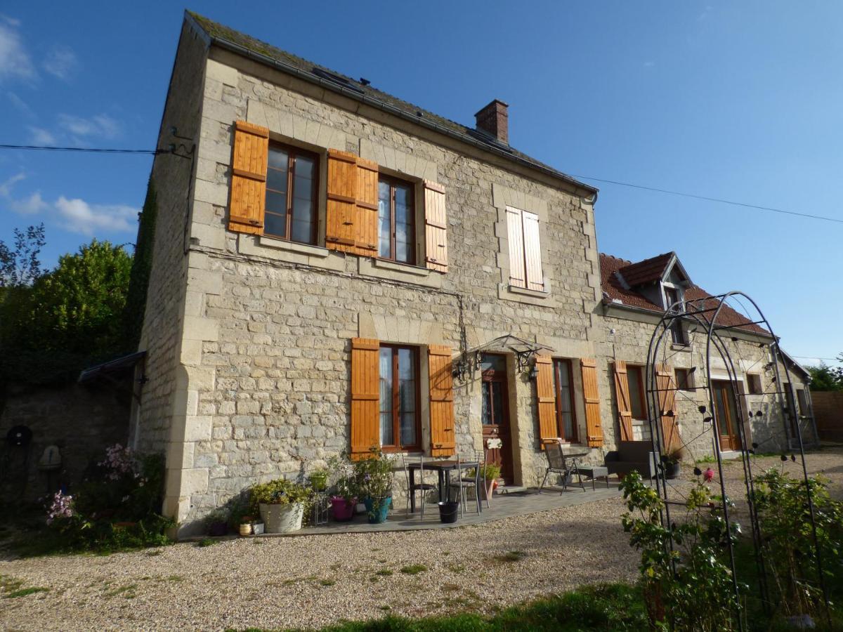 Le Clos Du Val Chivres-Val Exterior photo