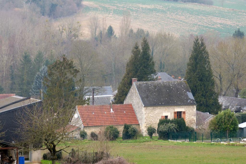 Le Clos Du Val Chivres-Val Exterior photo