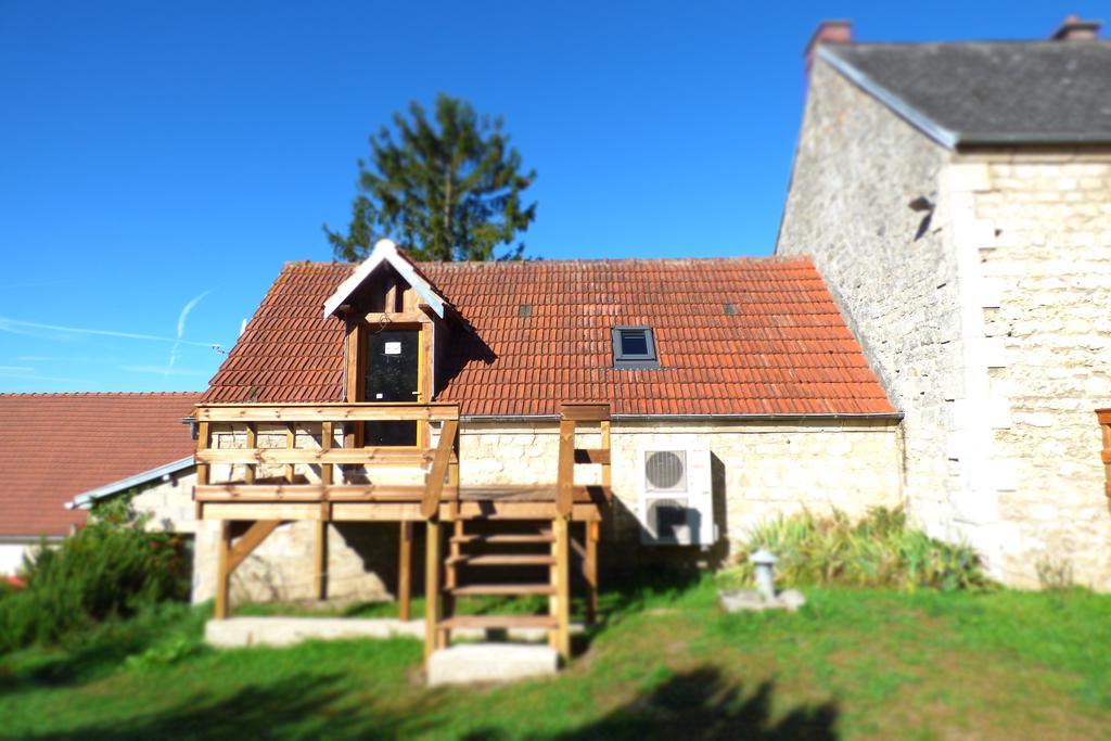 Le Clos Du Val Chivres-Val Exterior photo